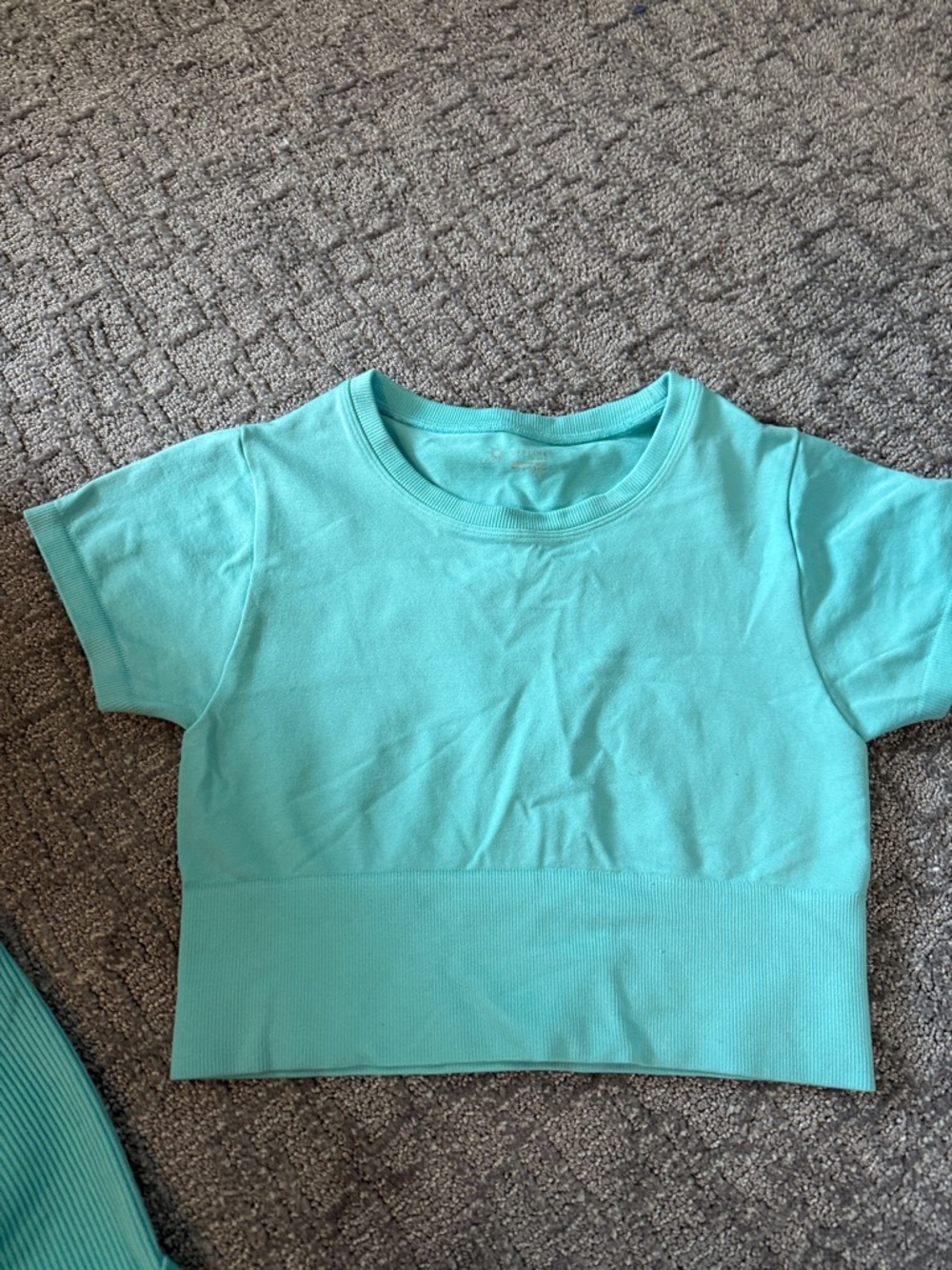 women’s Short Sleeve Crop Top Set - Pink & Aqua - Picture 5 of 5